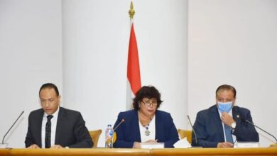 صورة وزيرة الثقافة ترأس اجتماع استكمال الإجراءات التأسيسية للشركة القابضة للاستثمار في الصناعات الثقافية والسينمائية
