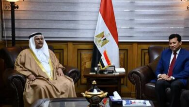 صورة وزير الشباب والرياضة يلتقي رئيس البرلمان العربي