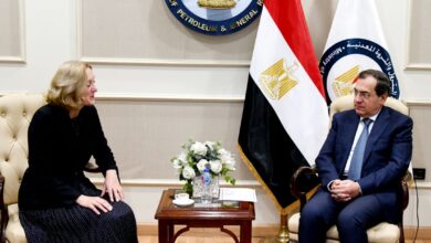 صورة وزير البترول : يستقبل لينكا ميهاليكوفا سفيرة جمهورية سلوفاكيا بالقاهرة حيث تم بحث الفرص الاستثمارية