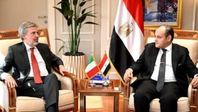 صورة سمير : يبحث مع سفير إيطاليا بالقاهرة فرص تعزيز التعاون الاقتصادي بين البلدين