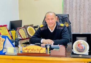 الرائد أحمد فاروق الشاهد خلال عمله بمرور الفيوم